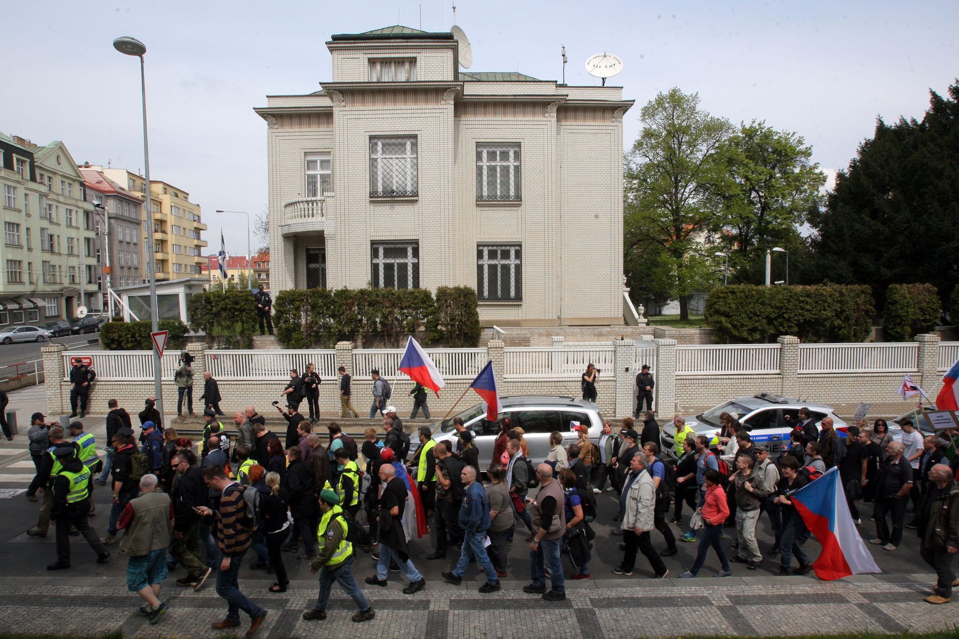 Blok proti islámu demonstruje na 1. máje