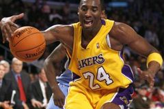 VIDEO: Kobe Bryant rozhodl trojkou v poslední sekundě