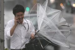 Nejsilnější vítr v historii? Na Japonsko míří tajfun