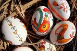 V mnoha kulturách je vejce symbolem plodnosti, života a vzkříšení.
