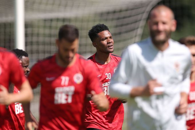 Benjamin Tetteh na tréninku Sparty před sezonou 2018-19