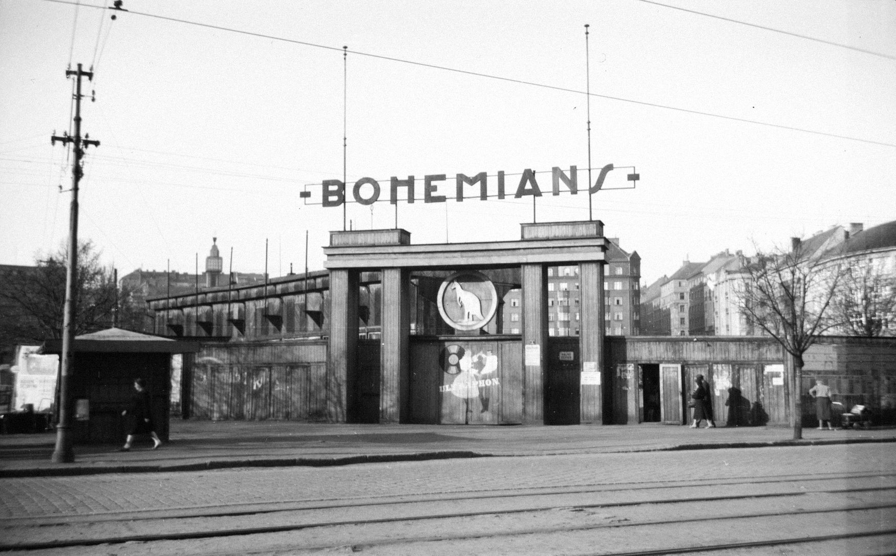 Fotogalerie / Před 90 lety byl otevřen fotbalový stadion Ďolíček klubu Bohemians 1905