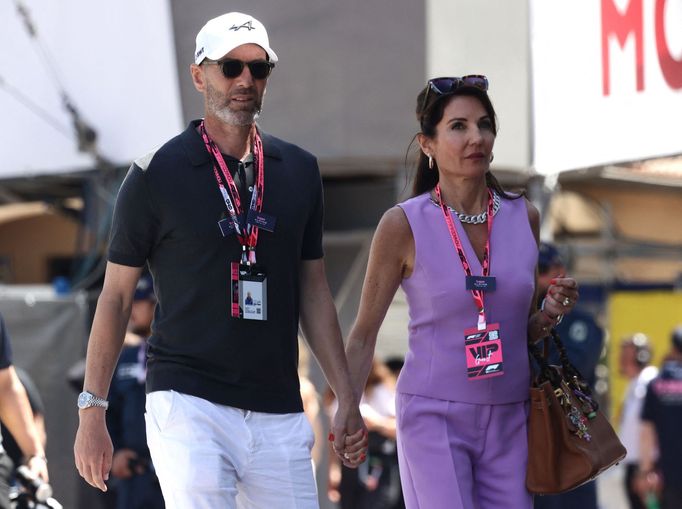 Fotbalista Zinédine Zidane s manželkou Veronique před VC Monaka F1 2025