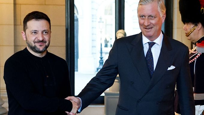 Volodymyr Zelenskyj a král Filip.