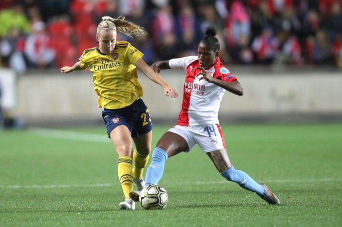 Liga mistryň, Slavia - Arsenal: Bethany Meadová a Deneisha Blackwoodová