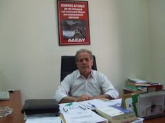 Šéf odborové centrály ADEDY Costas Tsikrikas