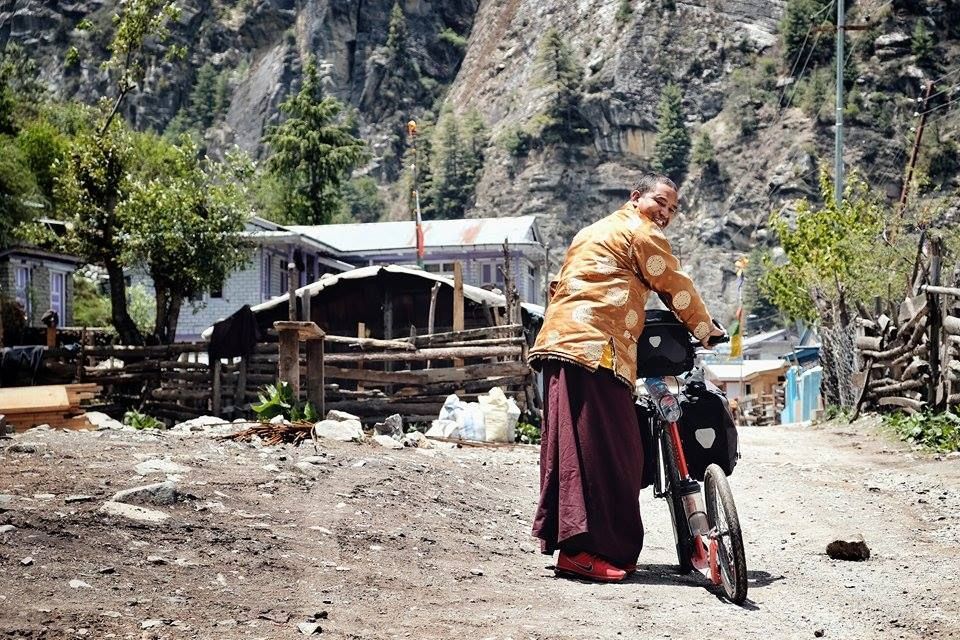 Na koloběžce Nepálem