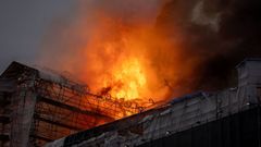 Požár budovy burzy v Kodani