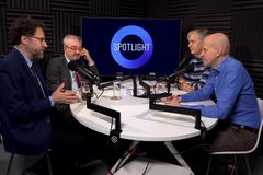 Proč uvěřili zprávě o mrtvém studentovi? Lídři listopadu vzpomínají