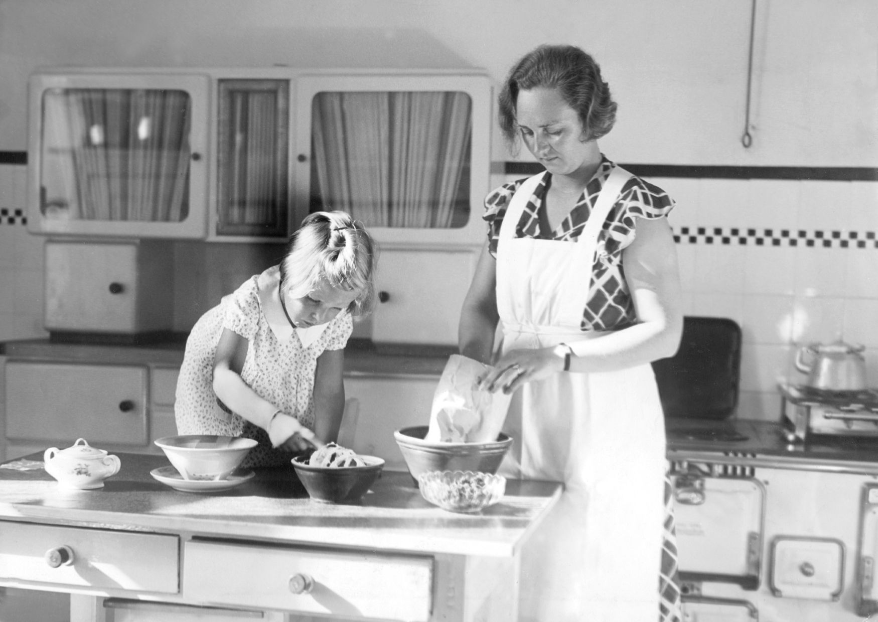 Žena v domácnosti, 1933