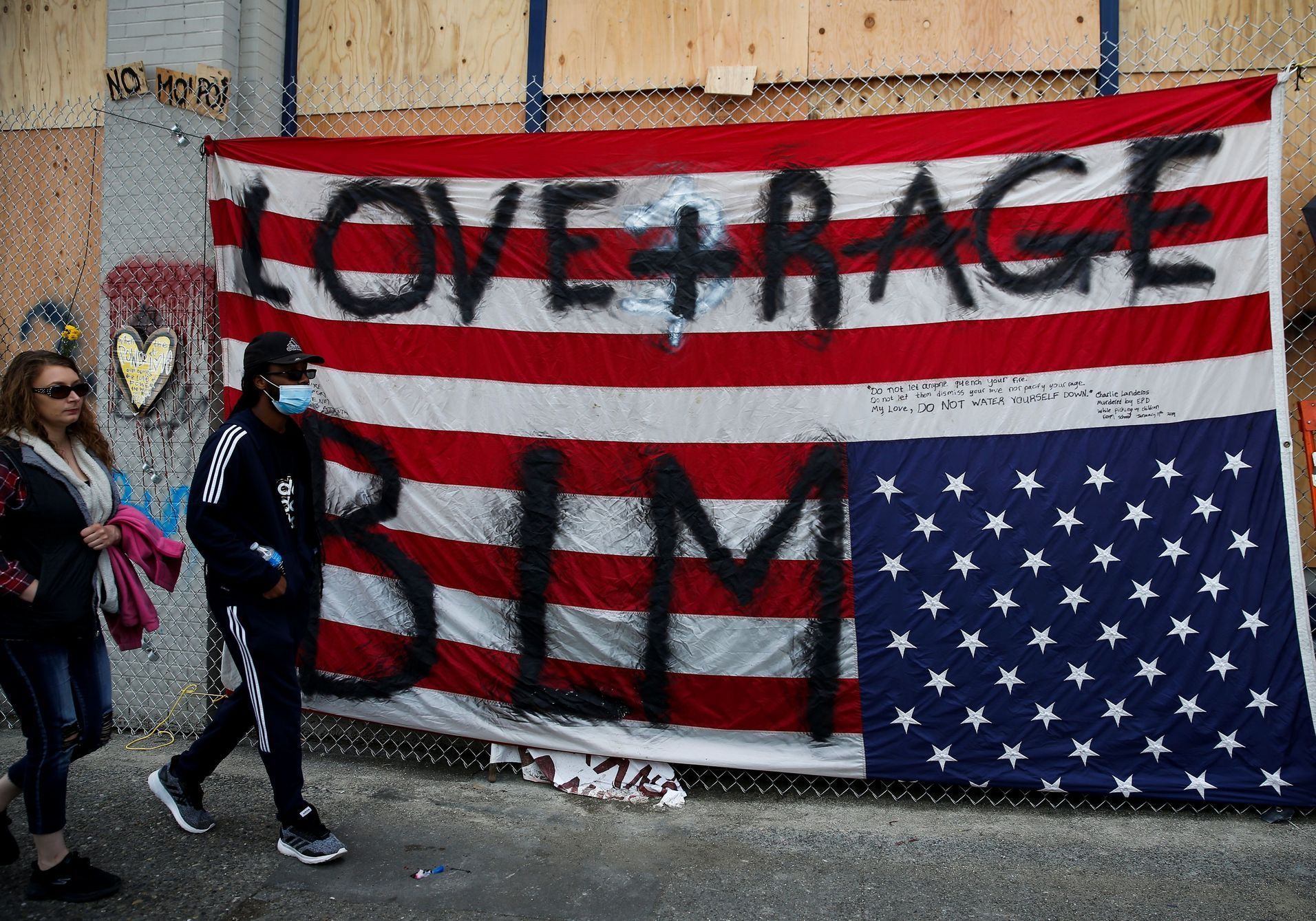 Amerika, USA, vlajka, BLM, black lives matter, protest, 2020