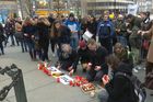 Tisíce lidí v Česku i na Slovensku uctily památku zavražděného Kuciaka