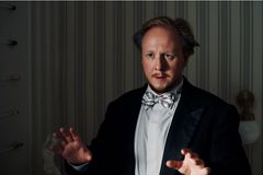 Mykolog chodí v dřepu, dirigentovi klapou víčka. Komedie Srnky je ztřeštěnost