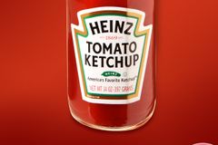 Nový potravinářský obr. Kraft a kečupy Heinz se spojí