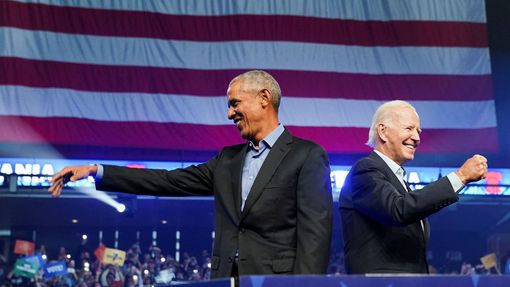 Bývalý prezident Barack Obama a současný prezident Joe Biden podporují demokratické kandidáty.
