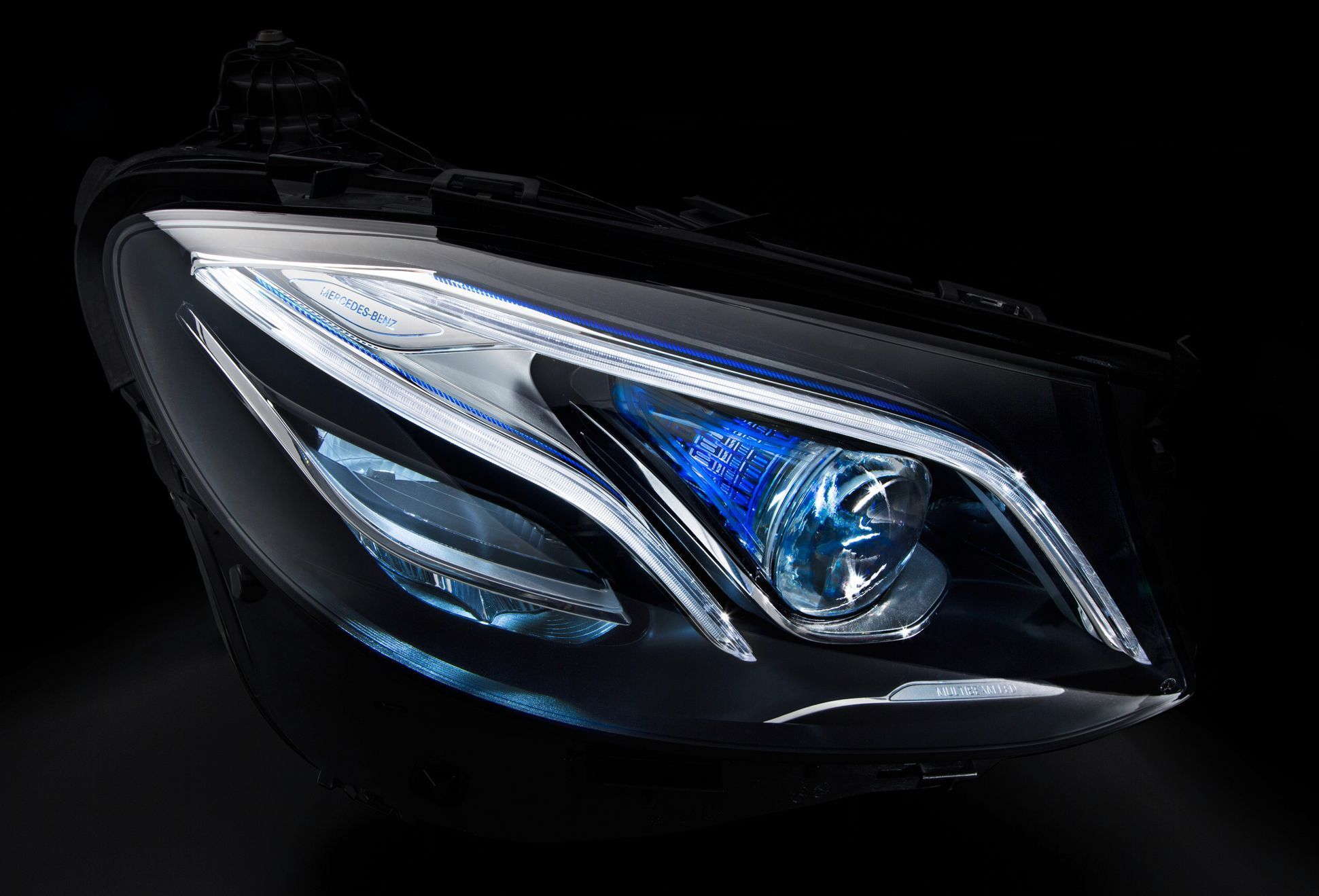 Mercedes třídy E 10 LED Multibeam