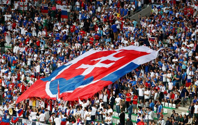 Euro 2016, Slovensko-Anglie: slovenští fanoušci v hledišti