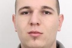 Policie zatkla mladíka, který na Plzeňsku pobodal přítelkyni