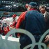 Archivní snímky z ZOH Nagano 1998 - hokej. Střídačka zezadu