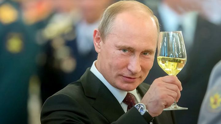 Putin proměnil peníze ve víno. Hodnota jeho vinařství dosahuje neuvěřitelných rozměrů; Zdroj foto: Profimedia.cz