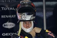 Vettel vyjel v Bahrajnu první pole position v sezoně