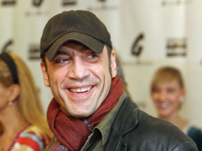 Herec Javier Bardem hraje v novém filmu postavu kněze Lorenza