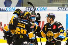 Litvínov sestřelil Slavii, baráž jasně vede. Druhé už jsou Karlovy Vary