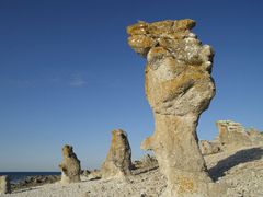skalní útvary u pobřeží ostrova Gotland, Švédsko