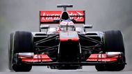 Další McLaren v nesnázích. Šampion z roku 2009 Jenson Button  v malajský úspěch moc nevěří.