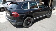 Porsche Cayenne nabízela finanční správa za 312 400 korun. Ačkoliv je cena na trhu obvykle mnohem vyšší, zájemce se v prosincové dražbě nenašel.