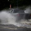 Hurikán Florence se blíží k východnímu pobřeží USA