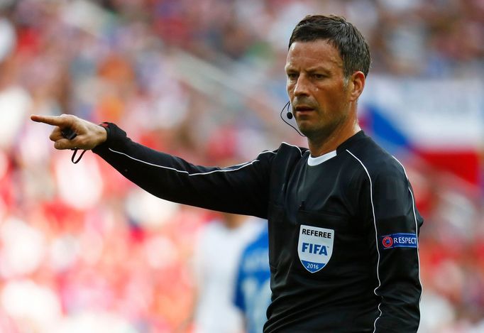 Euro 2016,Česko-Chorvatsko: rozhodčí Mark Clattenburg