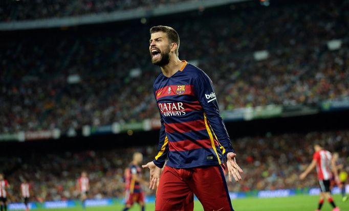 Gerard Piqué v superpoháru 2015