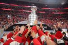 Florida začne doma proti Chicagu. Americkou sezonu NHL odstartují tři duely