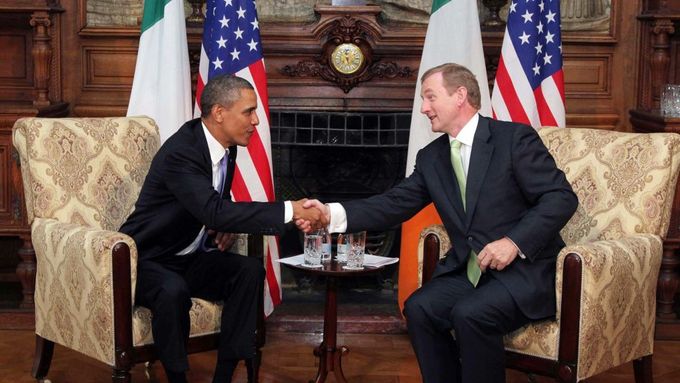 Barack Obama s irským premiérem Endou Kennym