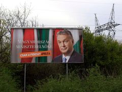 Předvolební plakát Viktora Orbána.