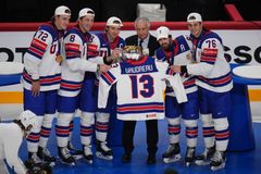 Gratulace od Masaryka, pak 92 let nic. Teď poslaly USA zlato zesnulému kamarádovi