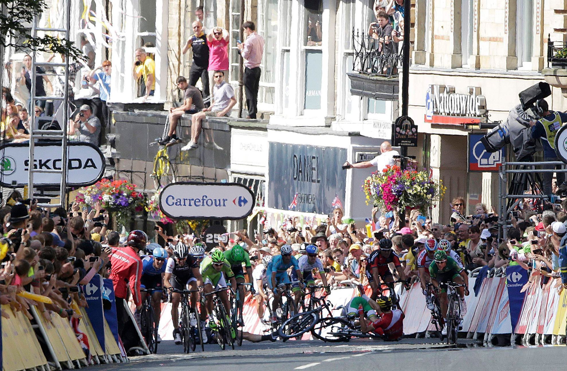 Finiš první etapy Tour de France 2014