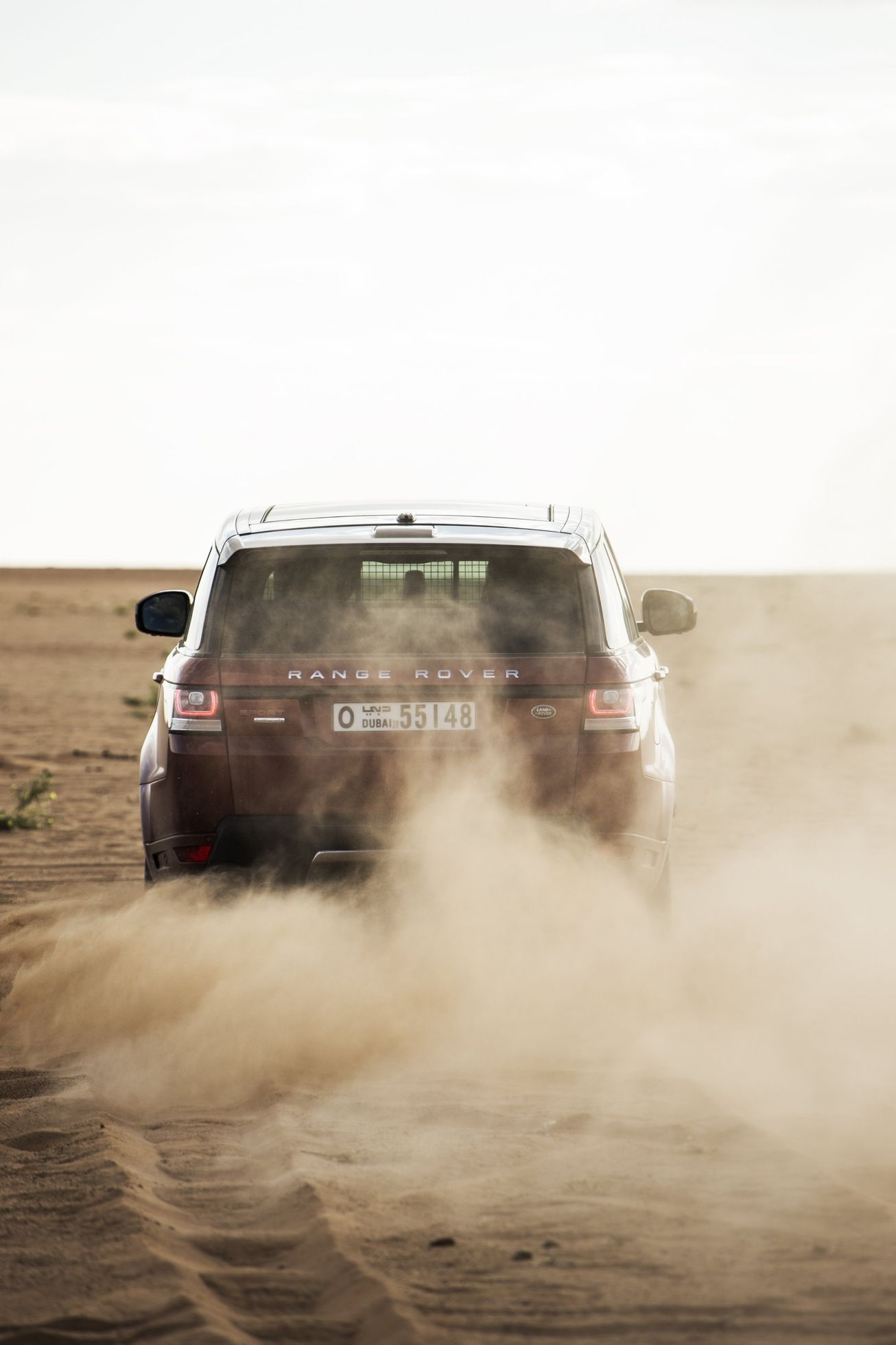 Range Rover Sport na Rub al-Chálí