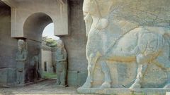 Jeden z palácu v Nimrudu.