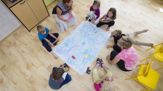 Obrazem: Třída, kde se děti skutečně učí hrou. Podívejte se, jak vypadá pardubická Škola v pohybu.