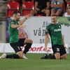 5. kolo fotbalové FORTUNA:LIGY, Slavia - Jablonec: Tomáš Holeš (vpravo) a Jakub Považanec slaví gól Jablonce.