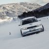 Hyudai SUV na sněhu