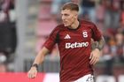 Tohle už musela uznat i komise rozhodčích. Sparťan měl jít ven, chyboval sudí i VAR