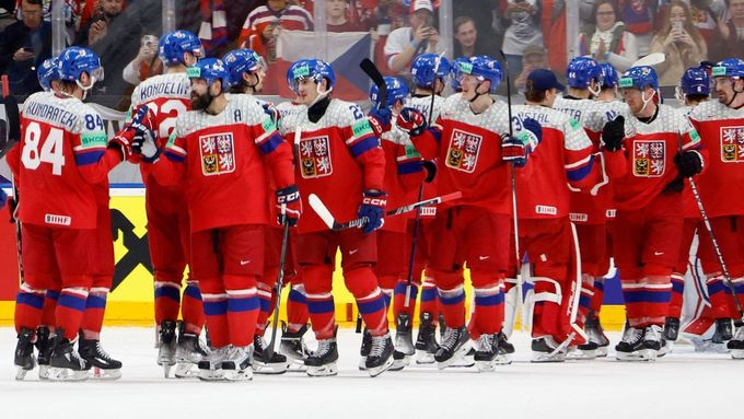 Čeští hokejisté po vítězství nad Rakouskem na domácím MS 2024