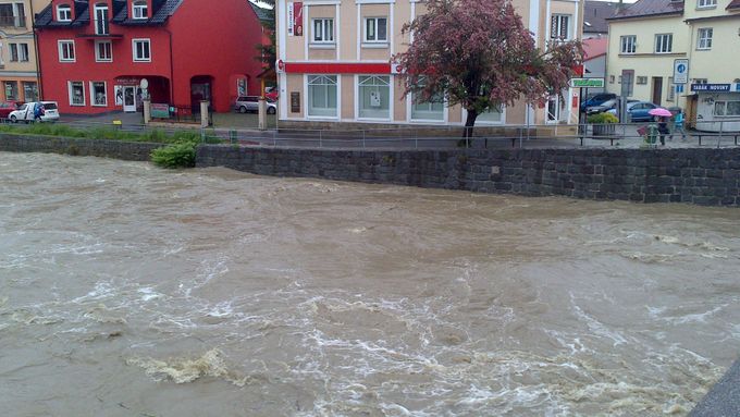 Velká voda ve Valašském Meziříčí.