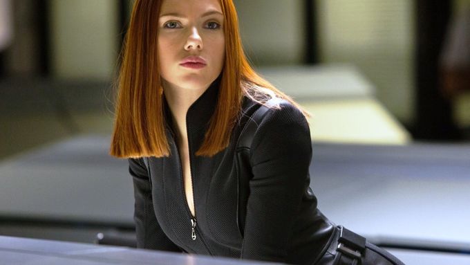 Scarlett Johansson ve filmu Captain America: Návrat prvního Avengera.