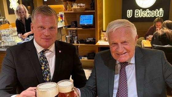 Filip Turek, Václav Klaus, Motoristé sobě, volby 2025, pivo