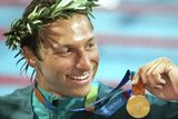 48. IAN THORPE (plavání). S pěti zlatými medailemi nejúspěšnější australský olympionik historie. Tři zlaté a dvě stříbrné získal v roce 2004 a byl nejlepším účastníkem aténských her. V roce 2001 jako první v historii získal na jednom mistrovství světa v plavání šest zlatých medailí.