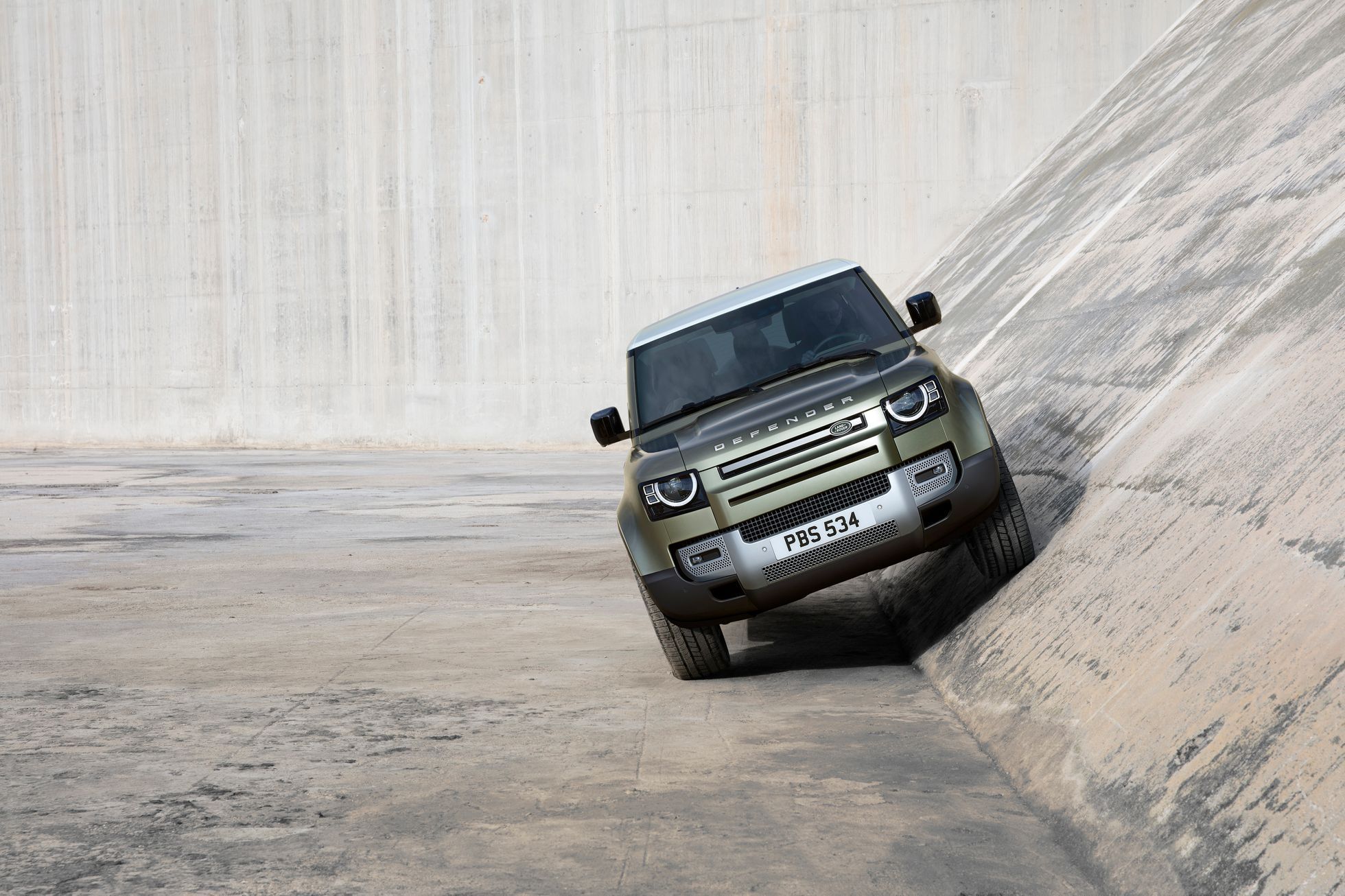 Land Rover Defender 2019